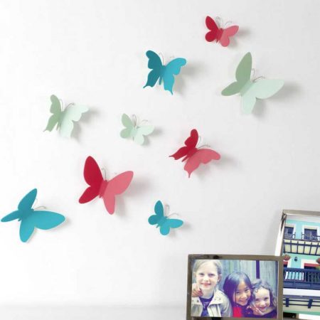 mariposas-baratas-colores-mesa
