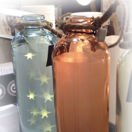 detalle lámparas vidrio botella rusticas