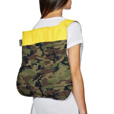 bolsa-mochila-plegable-camuflaje-amarillo-mochila